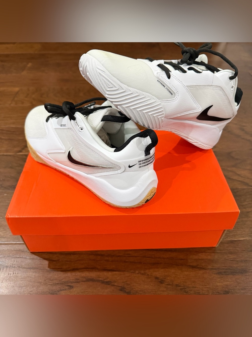 Nike Air Zoom Hyperace 3 White Black Gum Womens Size 10.5 , Mens Size 9-NIB